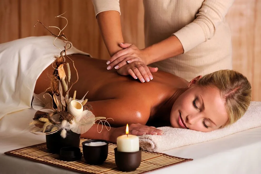 woman-massaging